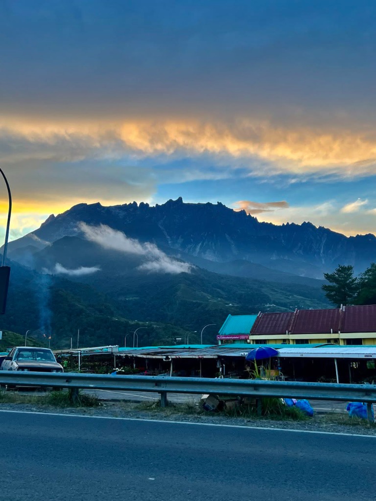 Pemandangan Sabah Kinabalu & Kundasang